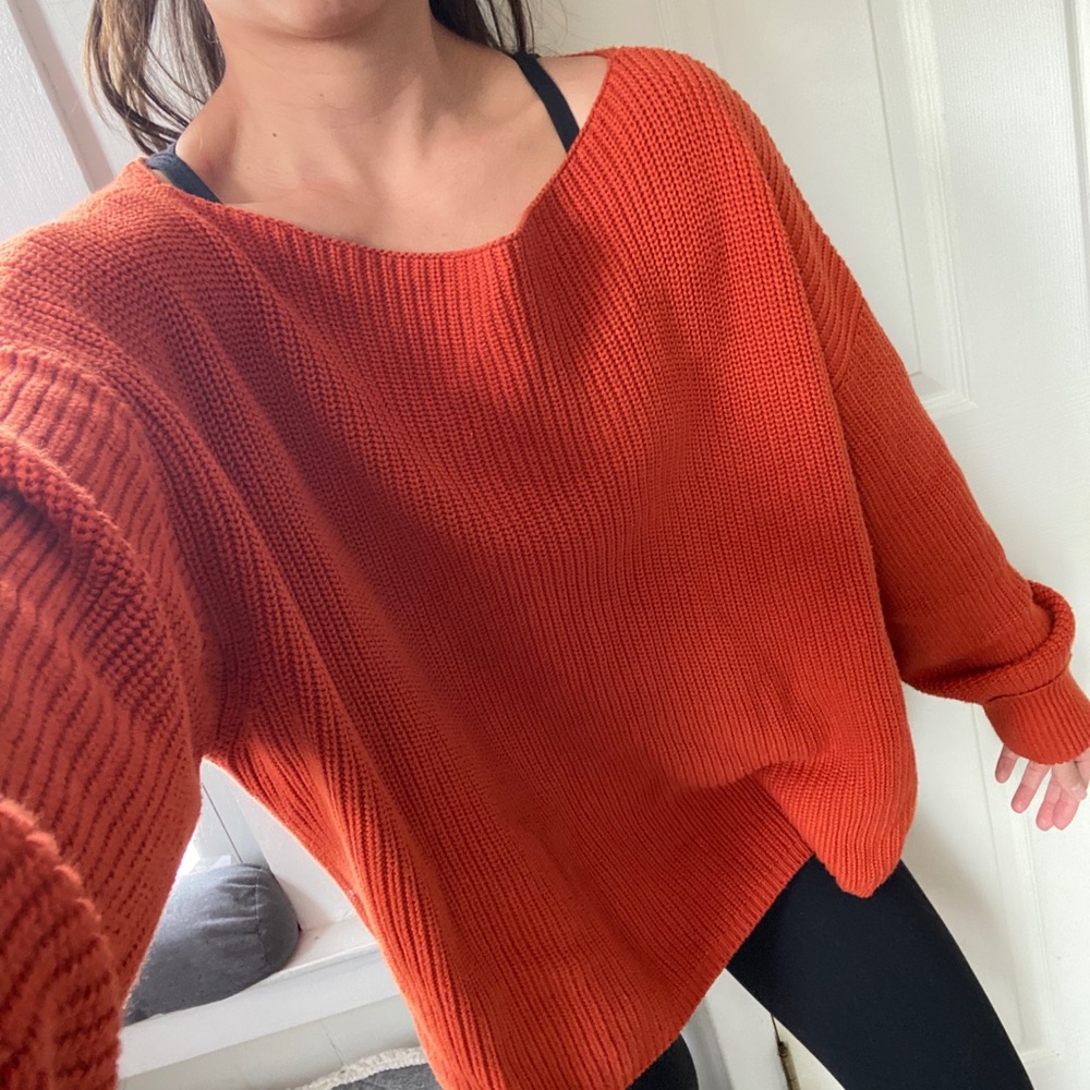 🆕French Connection round neck jumper Copper Coin sweater
